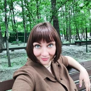 Порно: бір еркек және көптеген әйелдер Кара Лотт порно