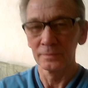 Парни в Калининграде: Виктор Табаков, 61 - ищет девушку из Калининграда