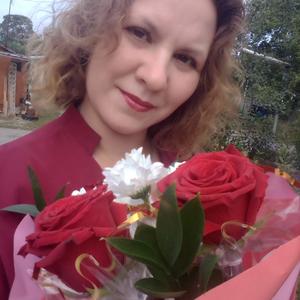 Девушки в Шадринске: Александра, 42 - ищет парня из Шадринска