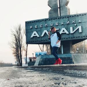 Девушки в Горно-Алтайске: Елена, 40 - ищет парня из Горно-Алтайска