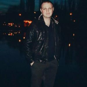 Парни в г. Симферополь: Yaroslav, 37 - ищет девушку из г. Симферополь