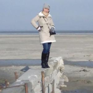 Девушки в Таганроге: Elena, 41 - ищет парня из Таганрога