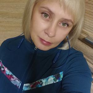 Девушки в Нижний Новгороде: Ольга, 46 - ищет парня из Нижний Новгорода