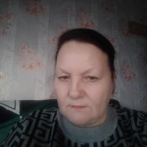 Девушки в Саратове: Зинаидв, 61 - ищет парня из Саратова
