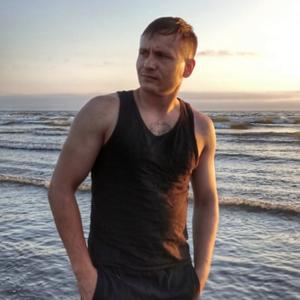 Алексей, 34 года, Углегорск