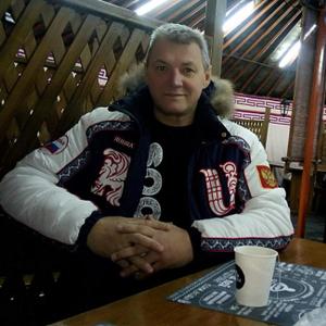 Парни в Стрежевом: Дмитрий, 60 - ищет девушку из Стрежевого