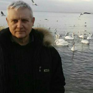 Виктор, 60 лет, Новороссийск