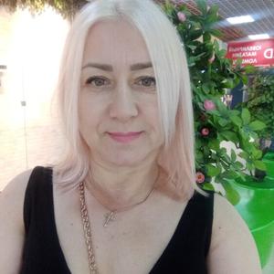 Девушки в Перми: Оксана, 48 - ищет парня из Перми