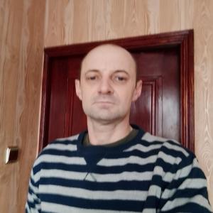 Юрий, 47 лет, Волгодонск