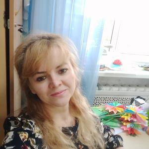 Девушки в Краснодаре (Краснодарский край): Наталья, 45 - ищет парня из Краснодара (Краснодарский край)