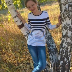 Девушки в Омске: Аполлинария, 28 - ищет парня из Омска