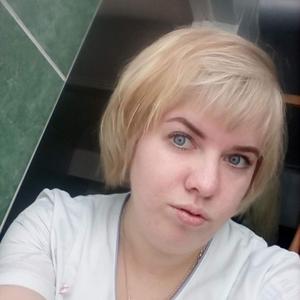 Девушки в Омске: Елизавета, 32 - ищет парня из Омска