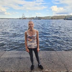 Девушки в Санкт-Петербурге: Анастасия, 27 - ищет парня из Санкт-Петербурга