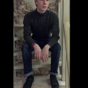 Парни в Сыктывкаре: Егор, 19 - ищет девушку из Сыктывкара