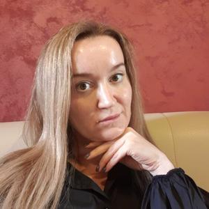 Девушки в Екатеринбурге: Ольга, 38 - ищет парня из Екатеринбурга