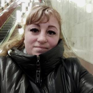 Девушки в Кемерово: Алёна, 40 - ищет парня из Кемерово