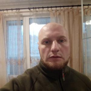 Сергей, 37 лет, Новосаратовка