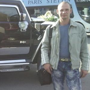 Парни в Бобруйске: Андрей, 38 - ищет девушку из Бобруйска