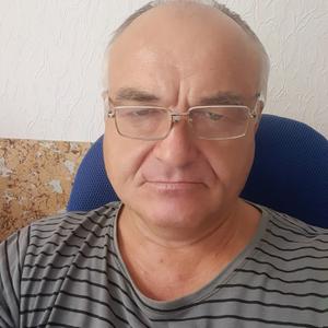 Анатолий, 60 лет, Сургут