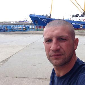 Сергей, 38 лет, Южно-Сахалинск