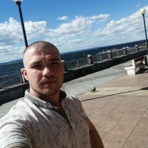 Юрий, 30 лет, Уссурийск
