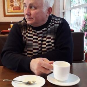 Виктор Бабенков, 60 лет, Курск