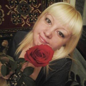 Девушки в Твери: Марина Яковлева, 40 - ищет парня из Твери