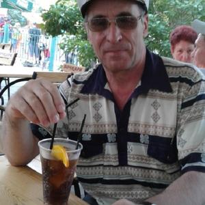 Парни в Барнауле (Алтайский край): Юрий, 66 - ищет девушку из Барнаула (Алтайский край)