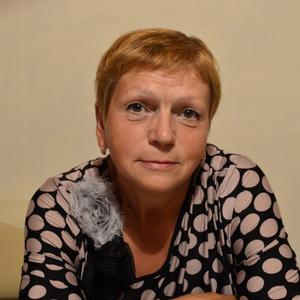 Девушки в Кемерово: Людмила, 67 - ищет парня из Кемерово