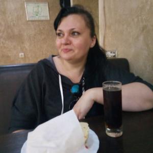 Юлия, 45 лет, Луга