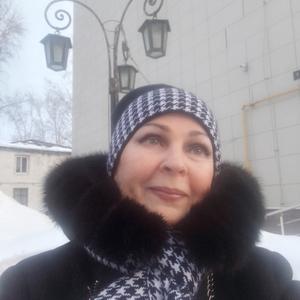 Девушки в Перми: Алина, 69 - ищет парня из Перми