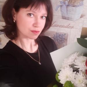 Девушки в Краснотурьинске: Валентина, 43 - ищет парня из Краснотурьинска