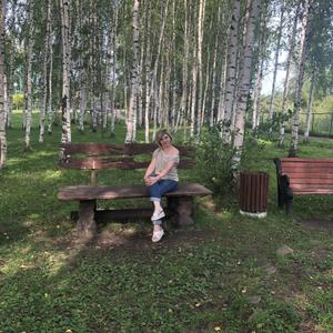 Девушки в Новороссийске: Людмила, 55 - ищет парня из Новороссийска