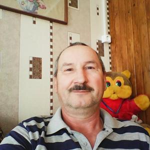 Геннадий, 64 года, Игра