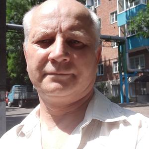 Олег, 59 лет, Ейск