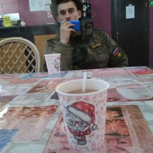 Парни в Калининграде: Андрей, 22 - ищет девушку из Калининграда