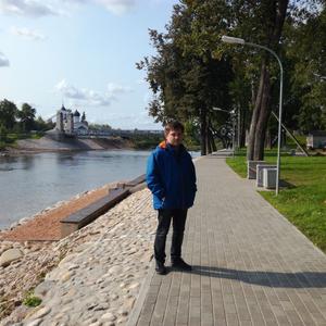 Парни в Пскове: Артём, 35 - ищет девушку из Пскова