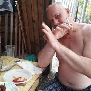 Парни в Саратове: Игорь, 63 - ищет девушку из Саратова