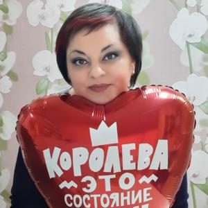 Девушки в Петрозаводске: Ирина, 43 - ищет парня из Петрозаводска