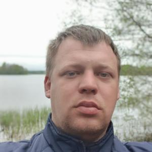 Максим, 33 года, Псков