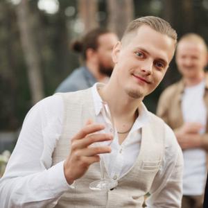Олег, 27 лет, Санкт-Петербург
