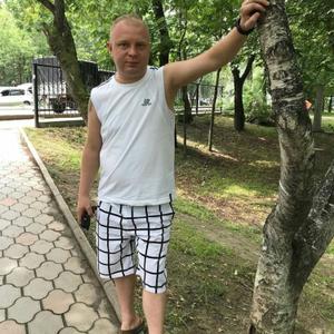 Парни в Комсомольске-На-Амуре: Сергей, 37 - ищет девушку из Комсомольска-На-Амуре
