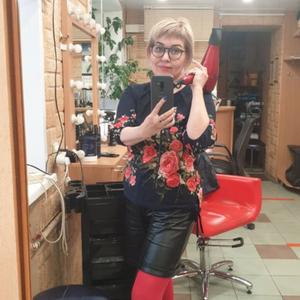 Девушки в Ижевске: Ева, 52 - ищет парня из Ижевска