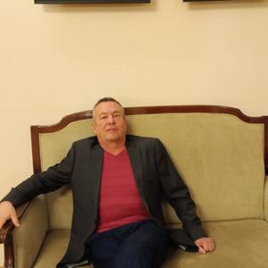 Парни в Казани (Татарстан): Виталий, 55 - ищет девушку из Казани (Татарстан)