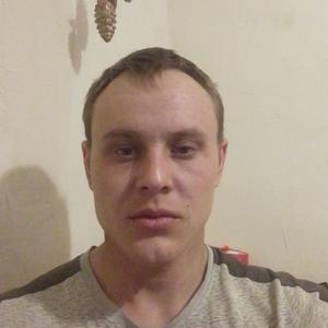 Парни в Омске: Павел, 28 - ищет девушку из Омска