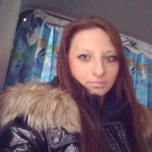 Девушки в Владивостоке: Кристиночка, 26 - ищет парня из Владивостока