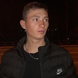 Денис, 23 года, Москва