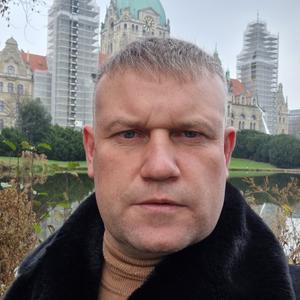 Petras, 43 года, Budapest
