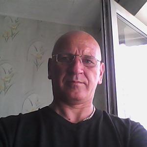 Олег, 59 лет, Находка