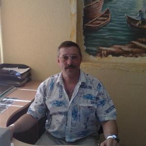 Александр, 61 год, Крымск